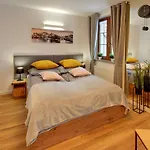 Krolewski W Centrum Appartamento *